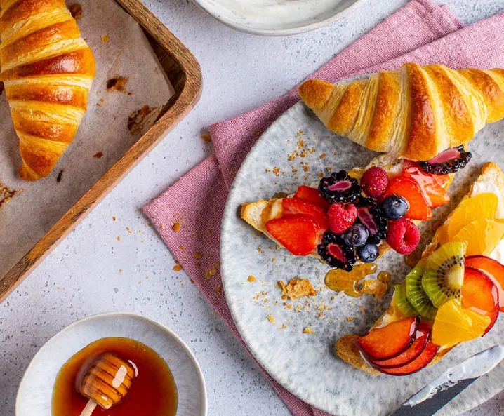 Gefülltes Frühstückscroissant