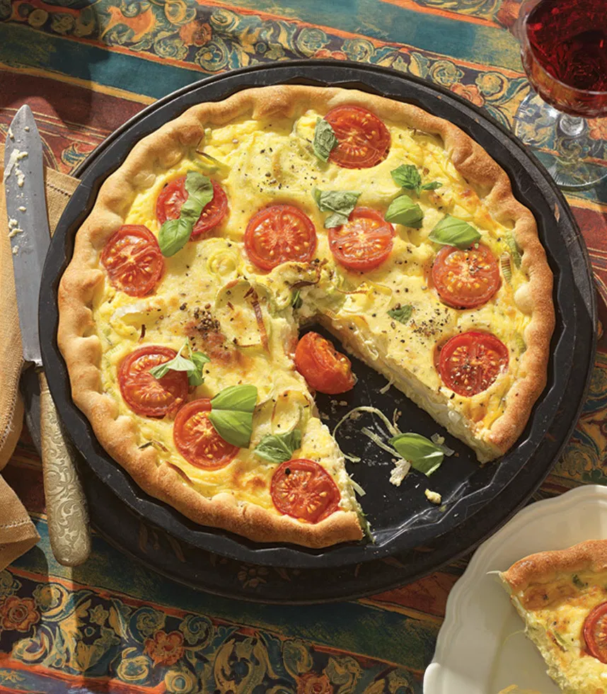 Lauch-Quiche mit Käse und Tomaten