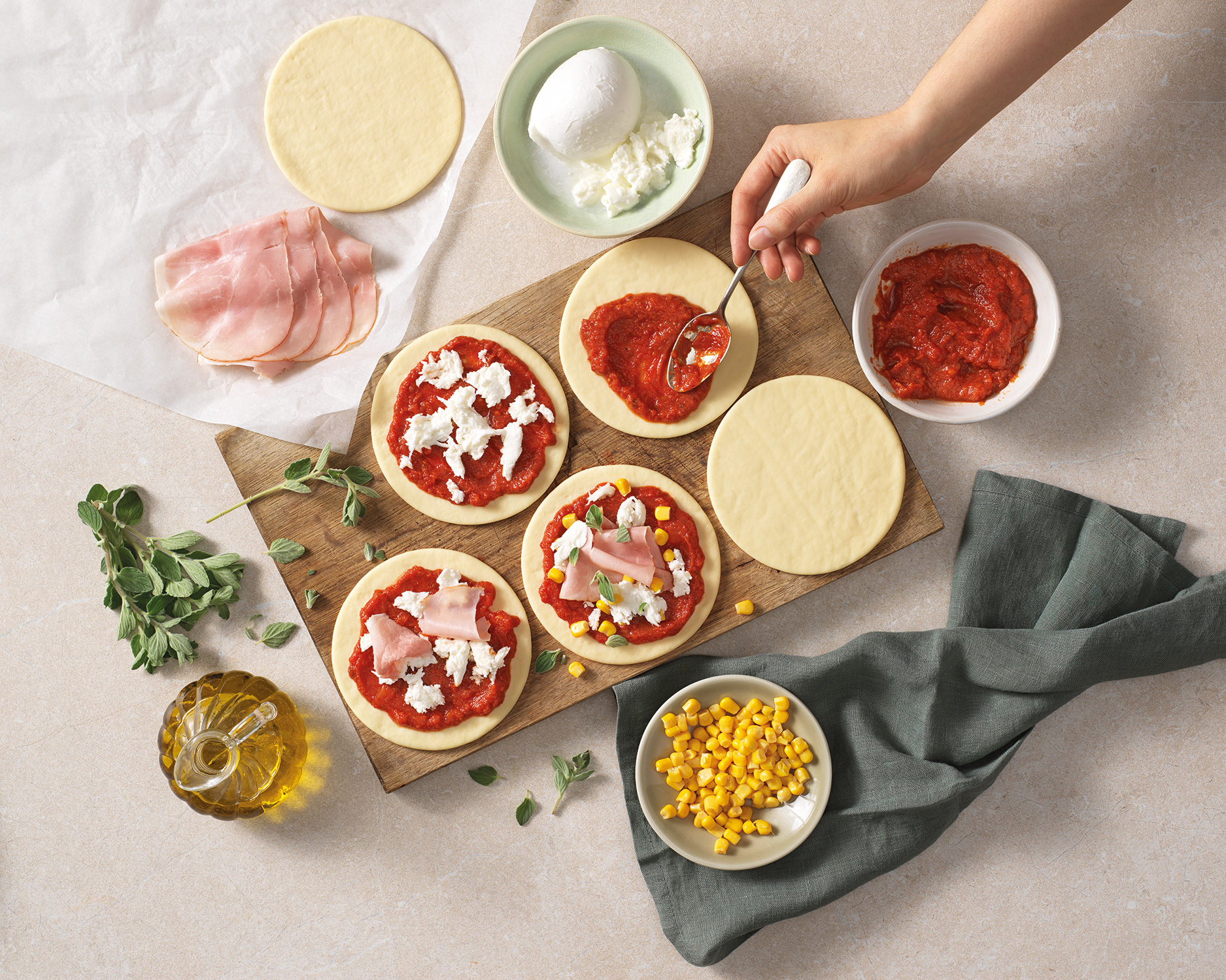 Frische Snack-Pizzateige von Tante Fanny