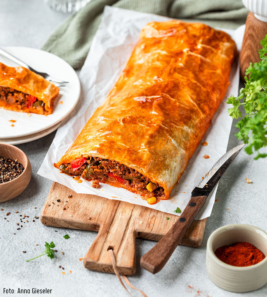 Hackfleisch-Gemüse-Strudel