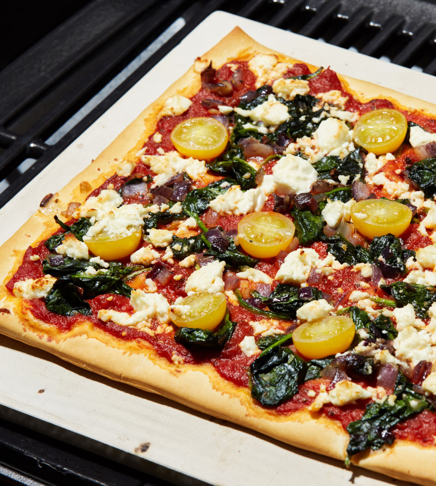 Rezept für vegetarische Pizza mit Spinat und Feta
