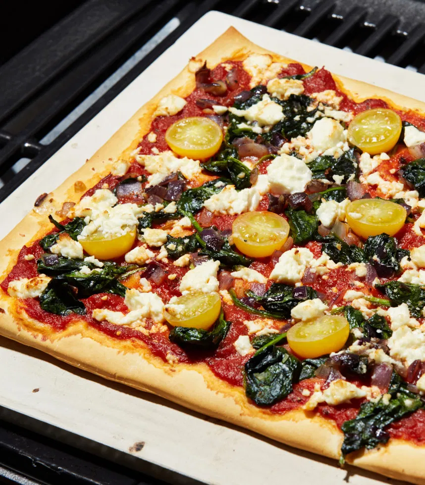 Rezept für vegetarische Pizza mit Spinat und Feta