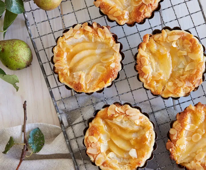 Vegane Birnen-Tartelettes mit Mandeln