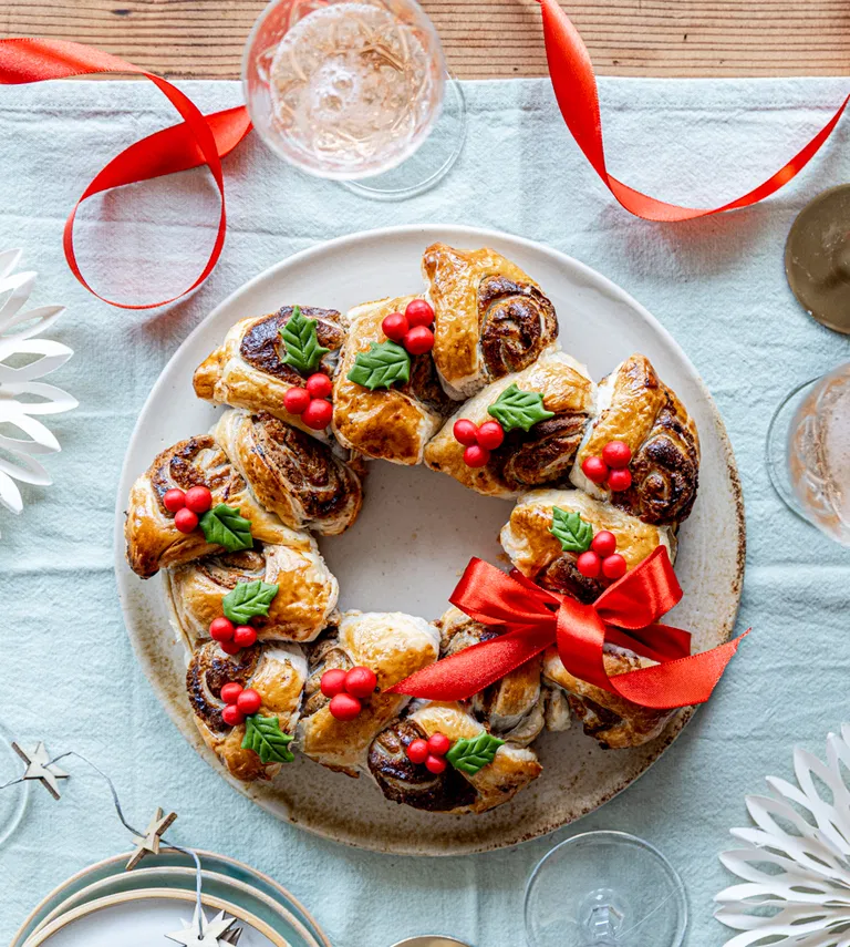 Weihnachtskranz aus Blätterteig | Rezept für Weihnachten von Tante Fanny