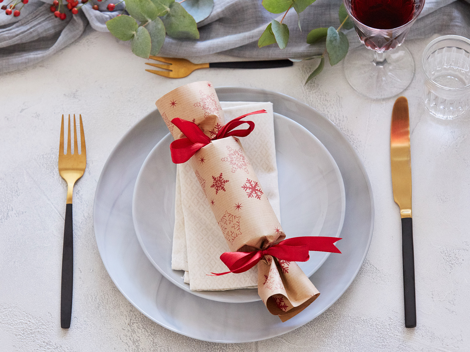 DIY Christmas Crackers