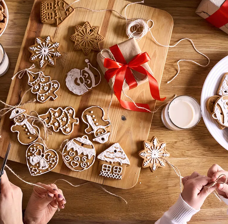 DIY: Süße Lebkuchen-Geschenkanhänger für Weihnachten