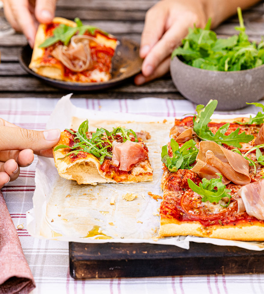 Pizza mit Prosciutto