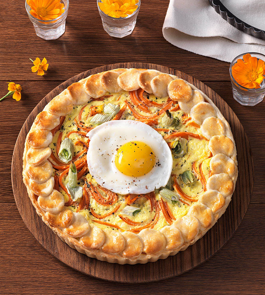Quiche mit Karottenstreifen und Spiegelei Tante Fanny