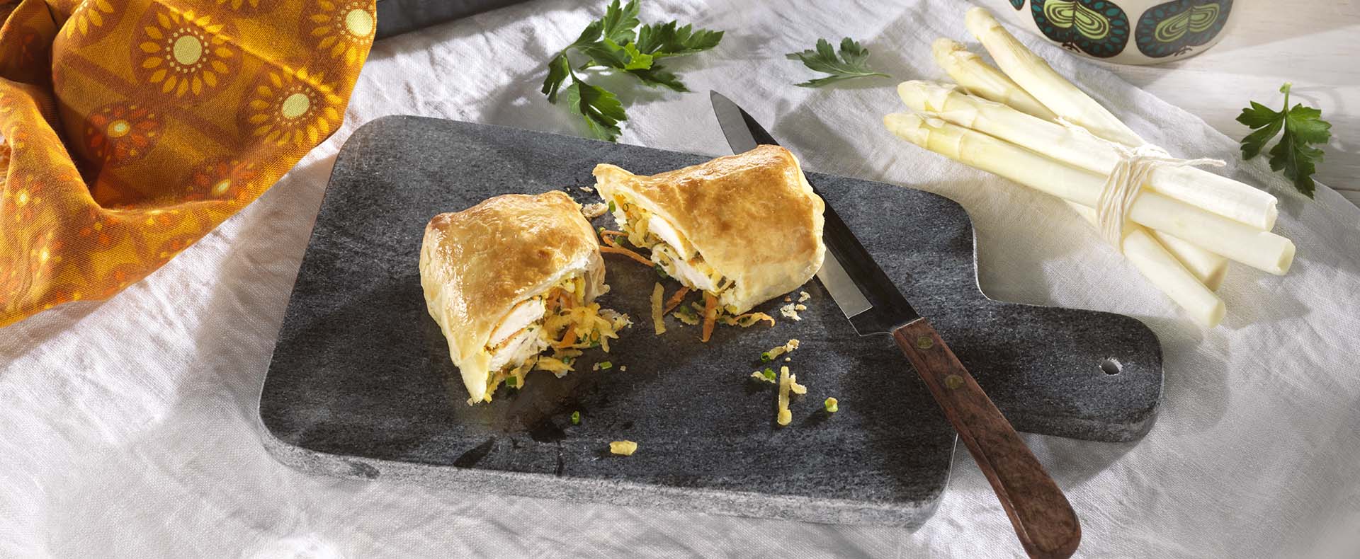 Spargel-Hühnerbrust-Strudel mit Blätterteig