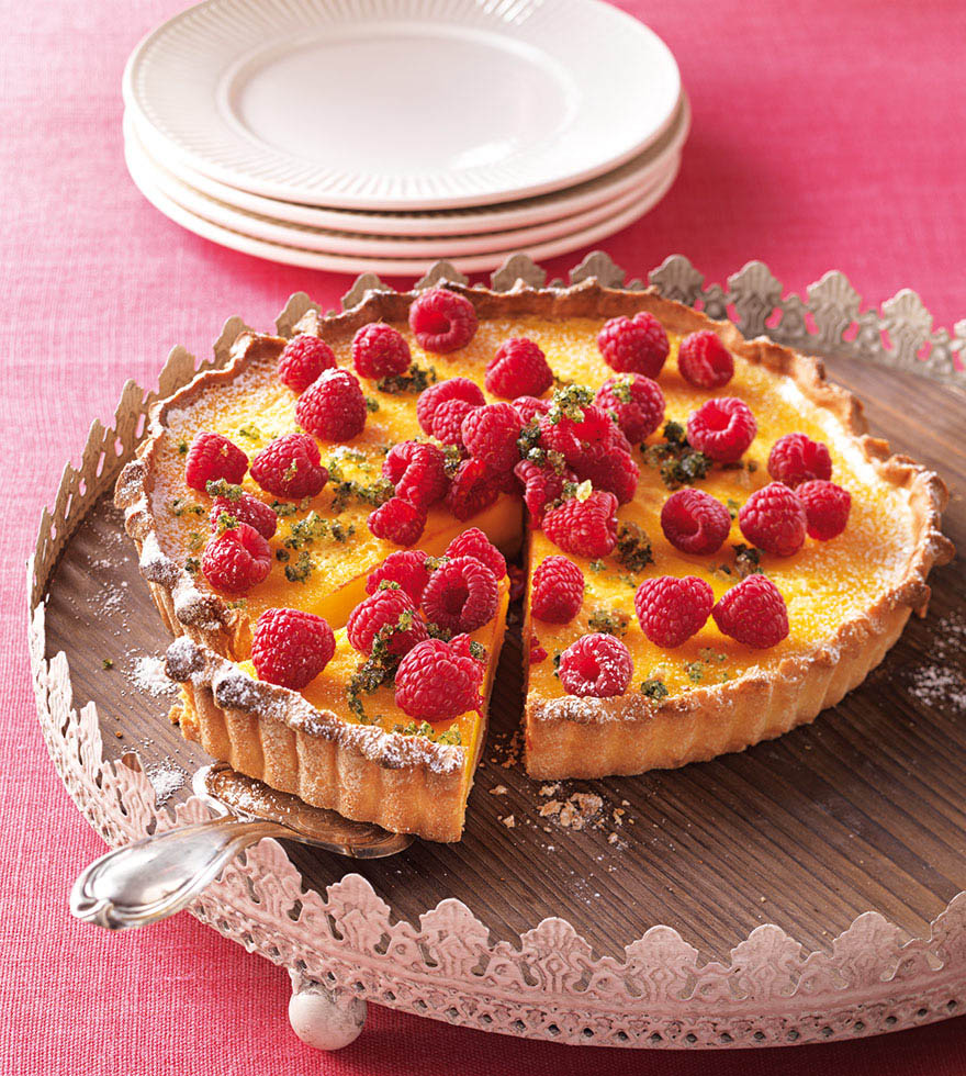 Zitronentarte mit Himbeeren