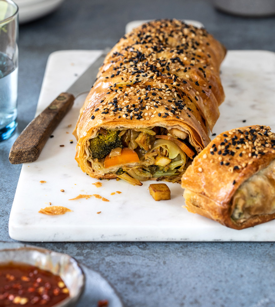 Asiatischer Gemüse-Curry-Strudel mit Tofu