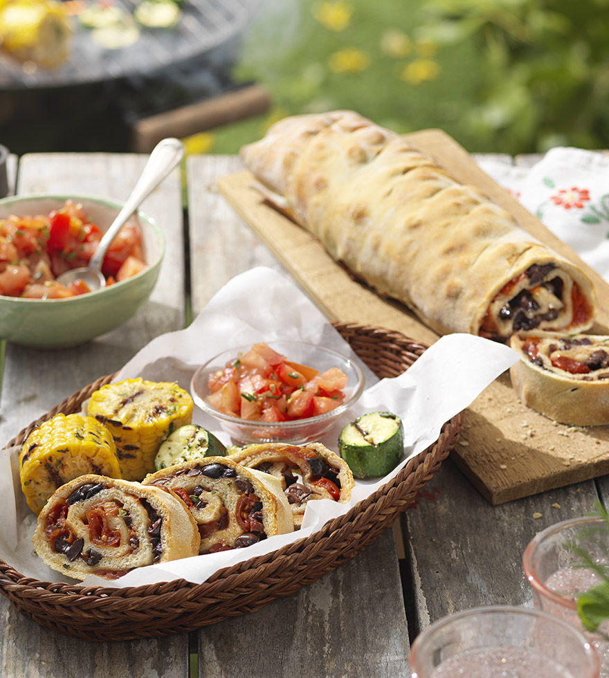 Ciabatta mit Tomaten und Oliven