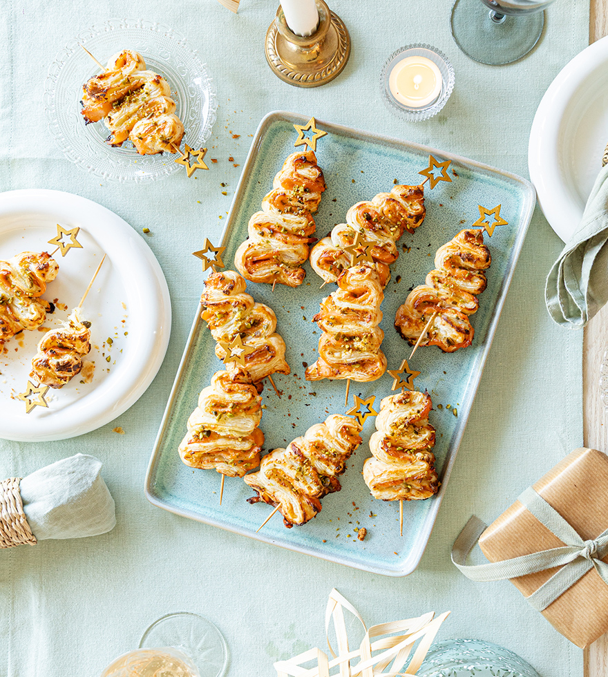 Blätterteigbäumchen mit Lachs