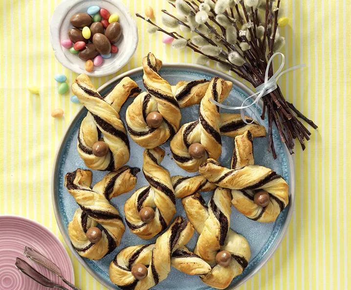 Blätterteig-Osterhasen - Osterrezept Tante Fanny