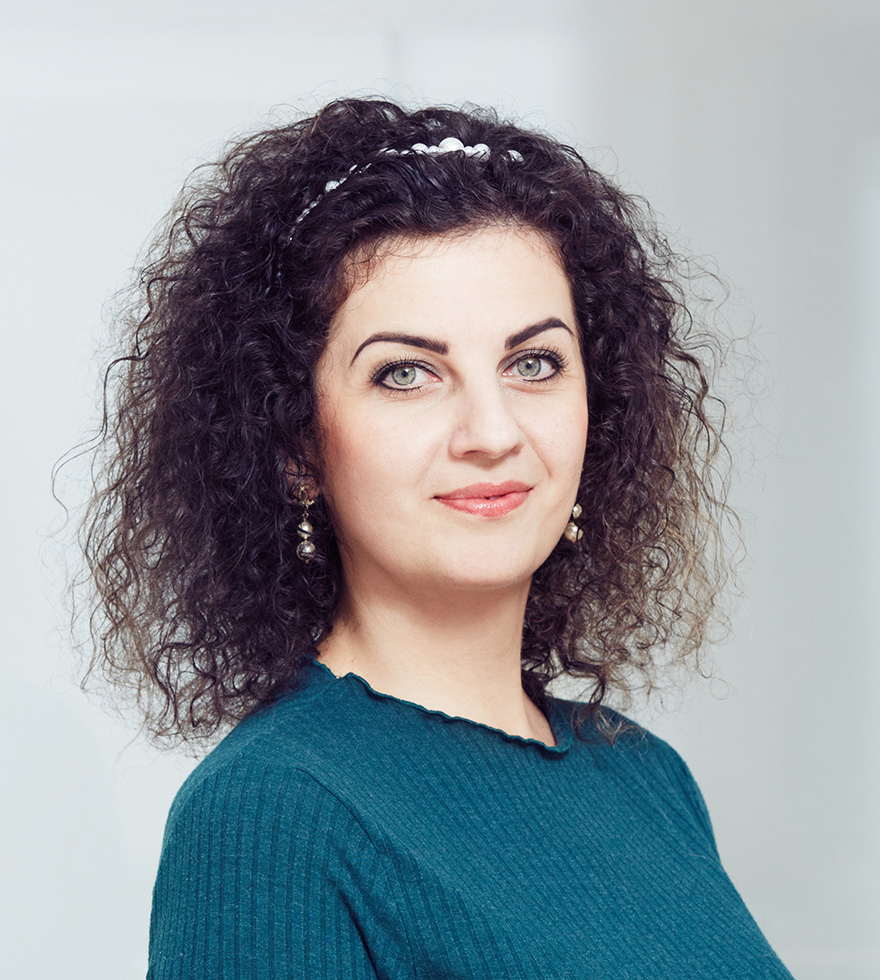 Silvia-Ostadal