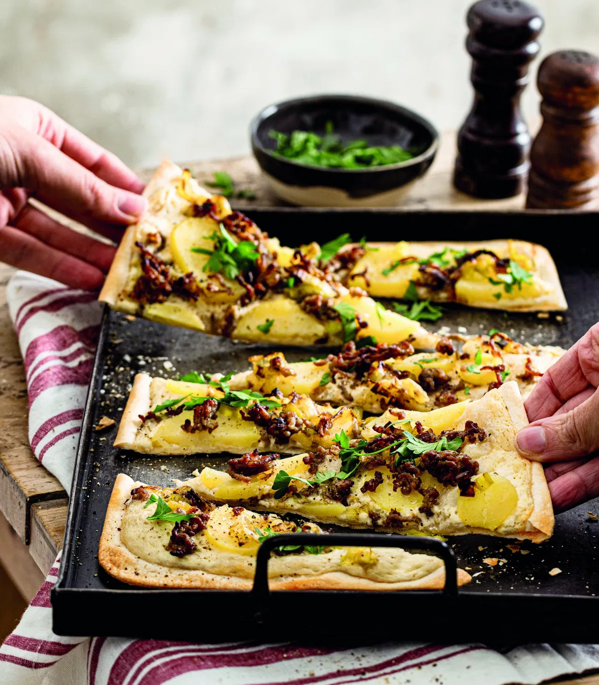 Lauch-Käse-Flammkuchen - Rezept