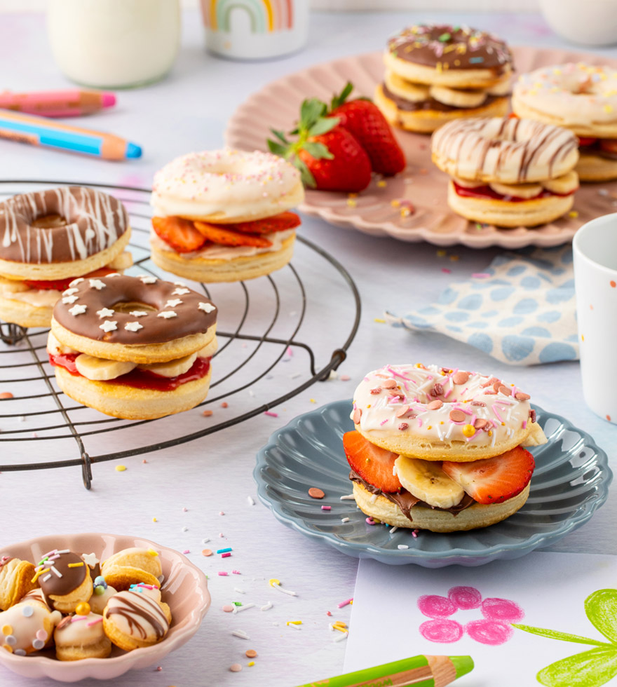 Fruchtig-bunte Cronuts - Rezept