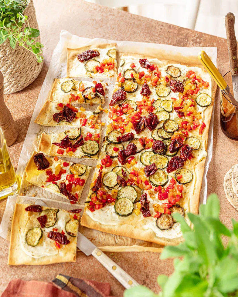 Verse mediterraanse Flammkuchen