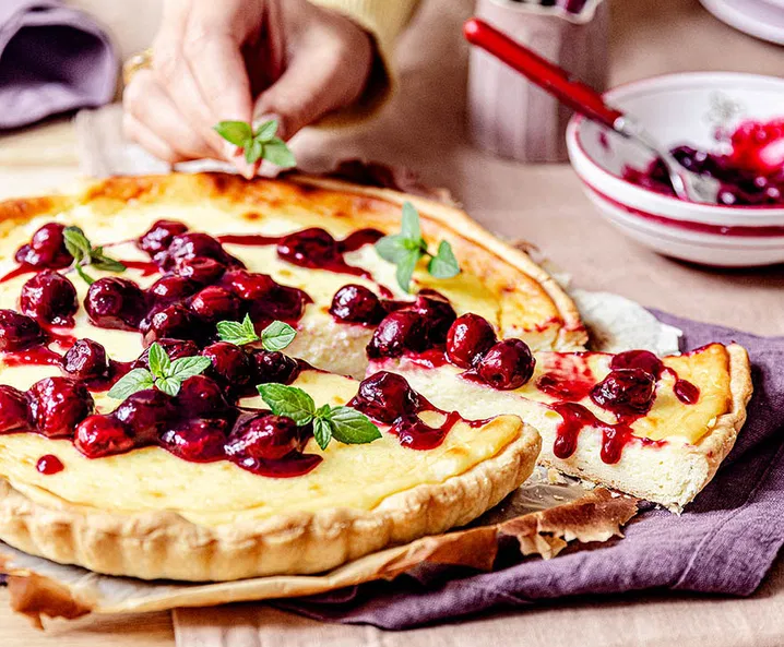 Cheesecake mit Kirschen