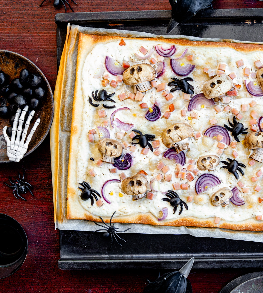 Grusel-Flammkuchen