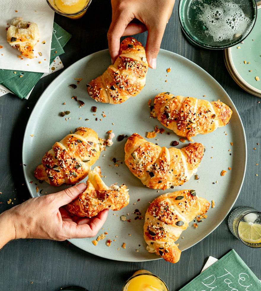sajtos-baconös croissant