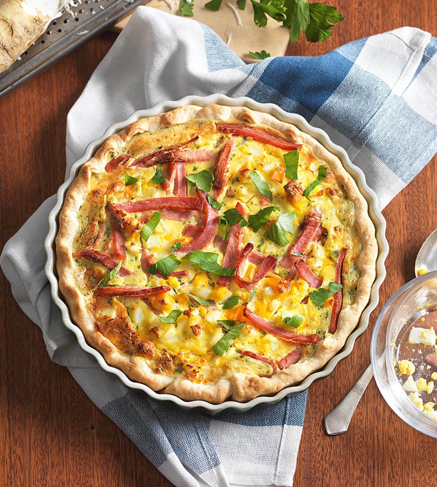 Kiadós quiche­torta sonkával