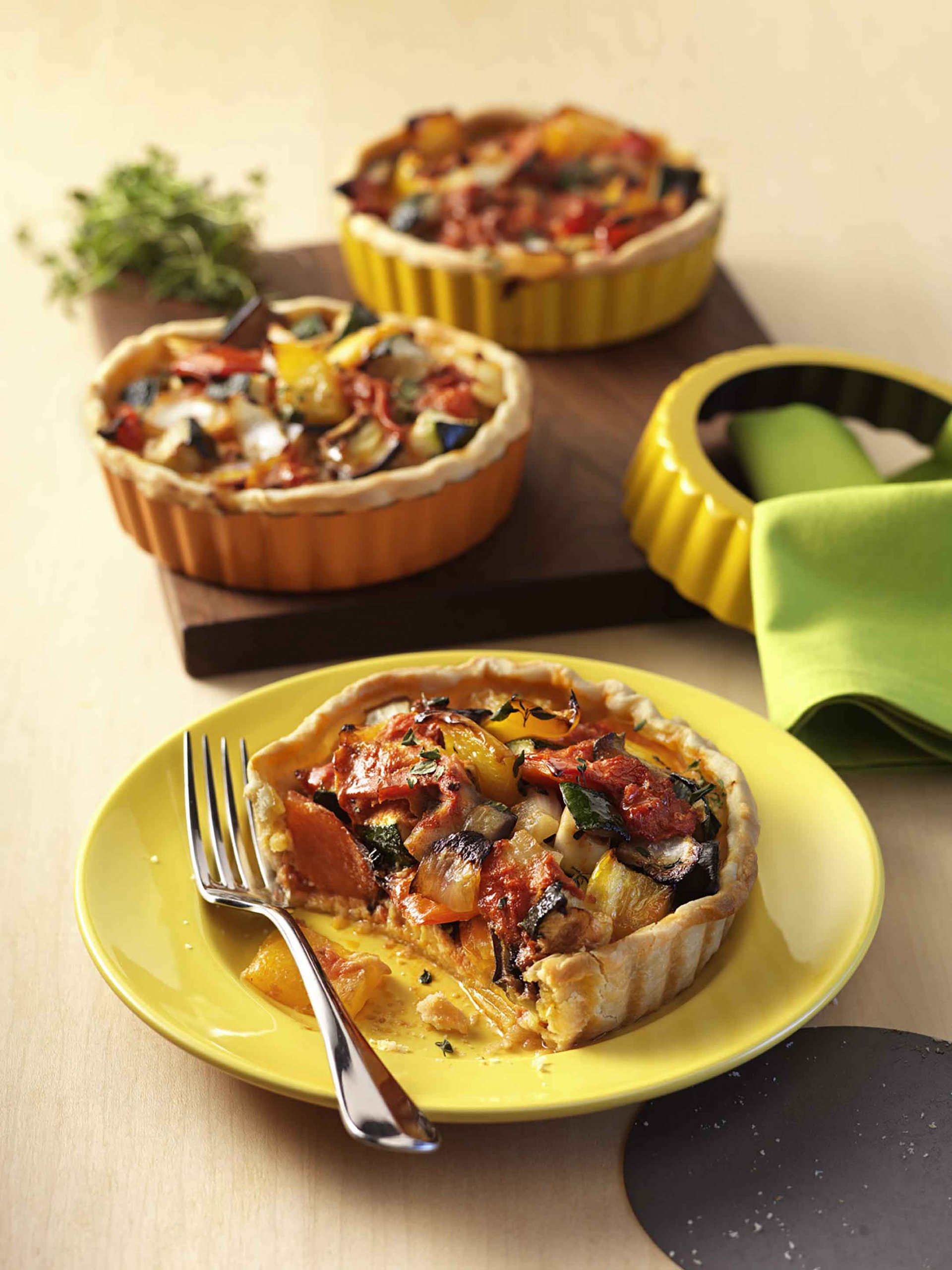Pikáns sütemény ratatouille töltelékkel