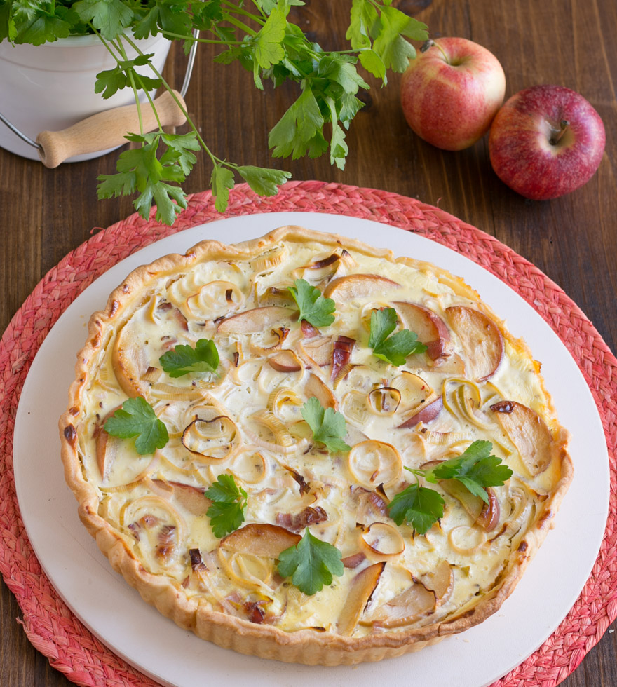 Quiche almával és póréhagymával