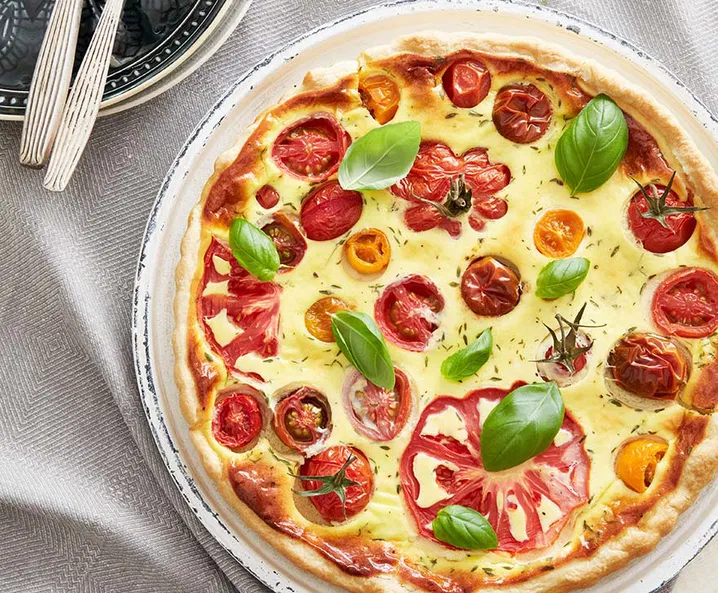 Quiche színes paradicsommal
