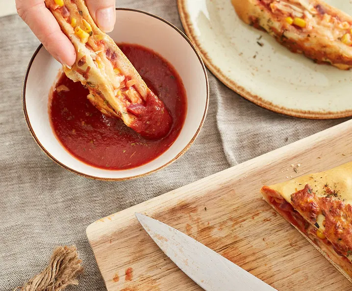 Zöldséges pizza rolád