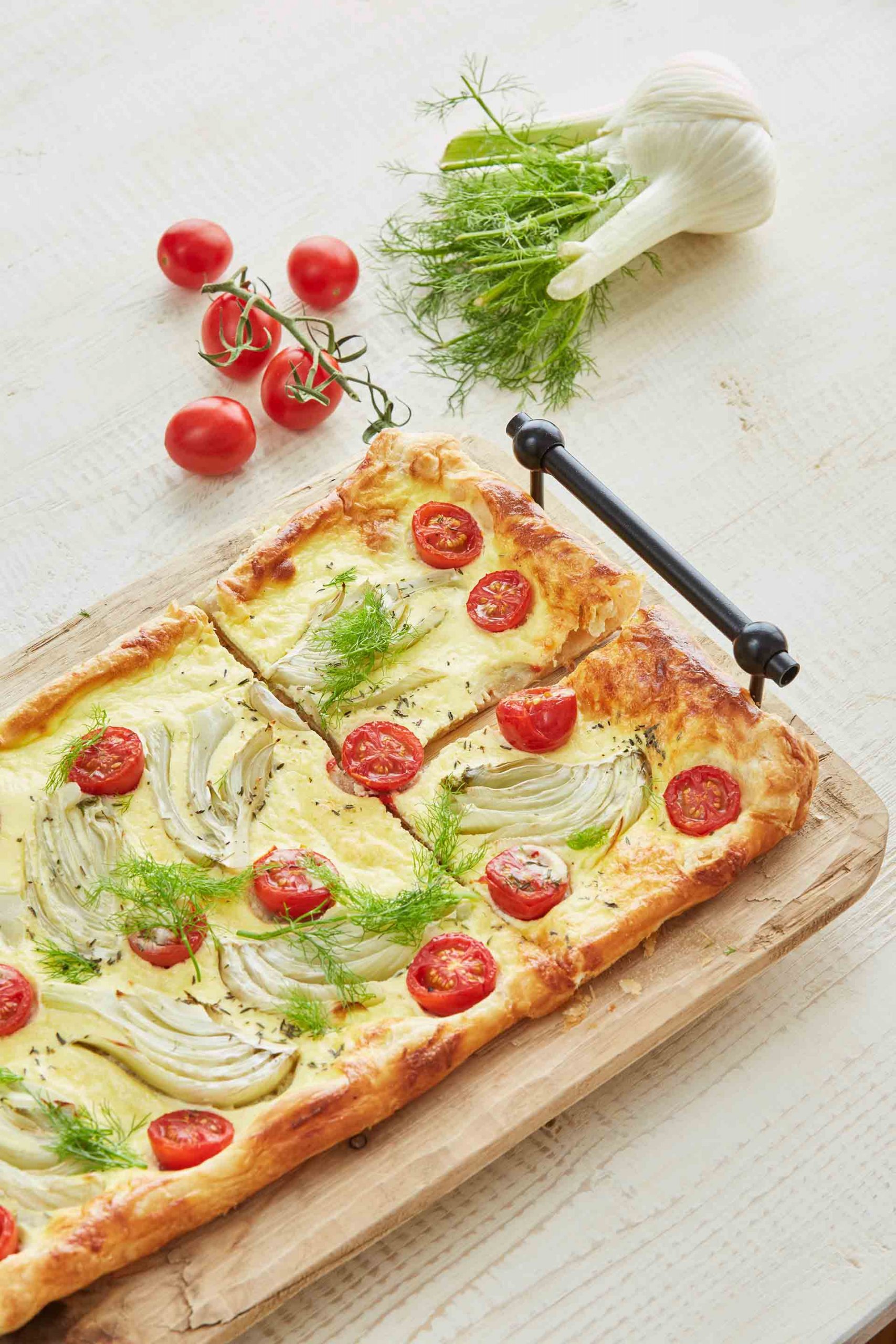 Quiche édesköménnyel és paradicsommal