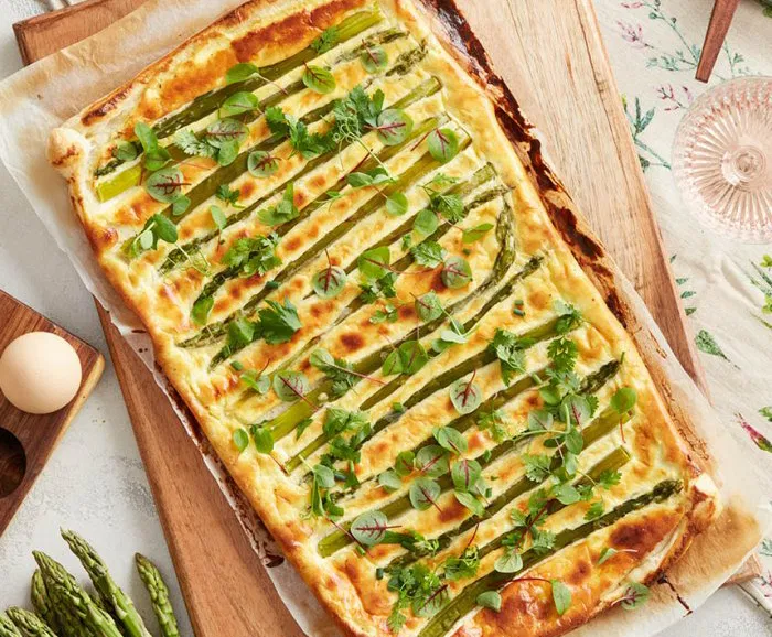 zöldspárgás leveles tészta torta