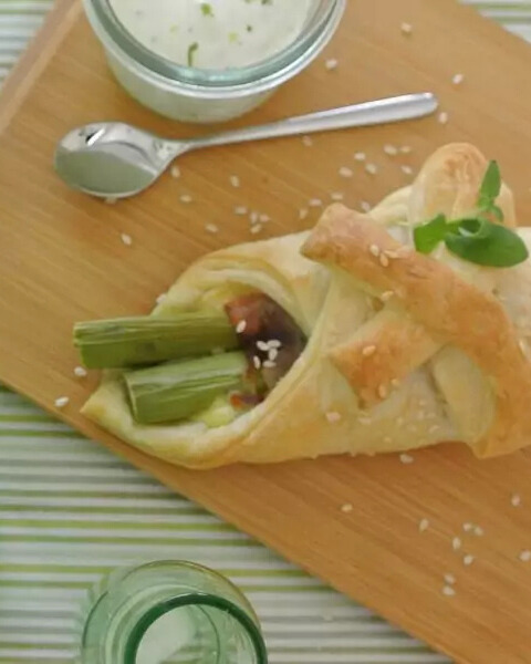 asperge bladerdeegpakketjes