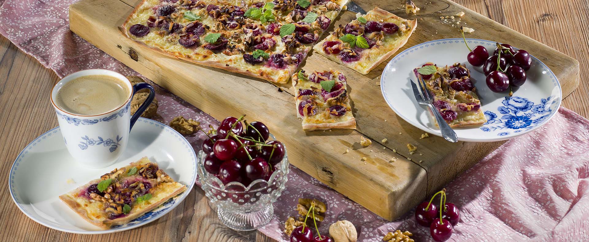 Flammkuchen met kersen Tante Fanny