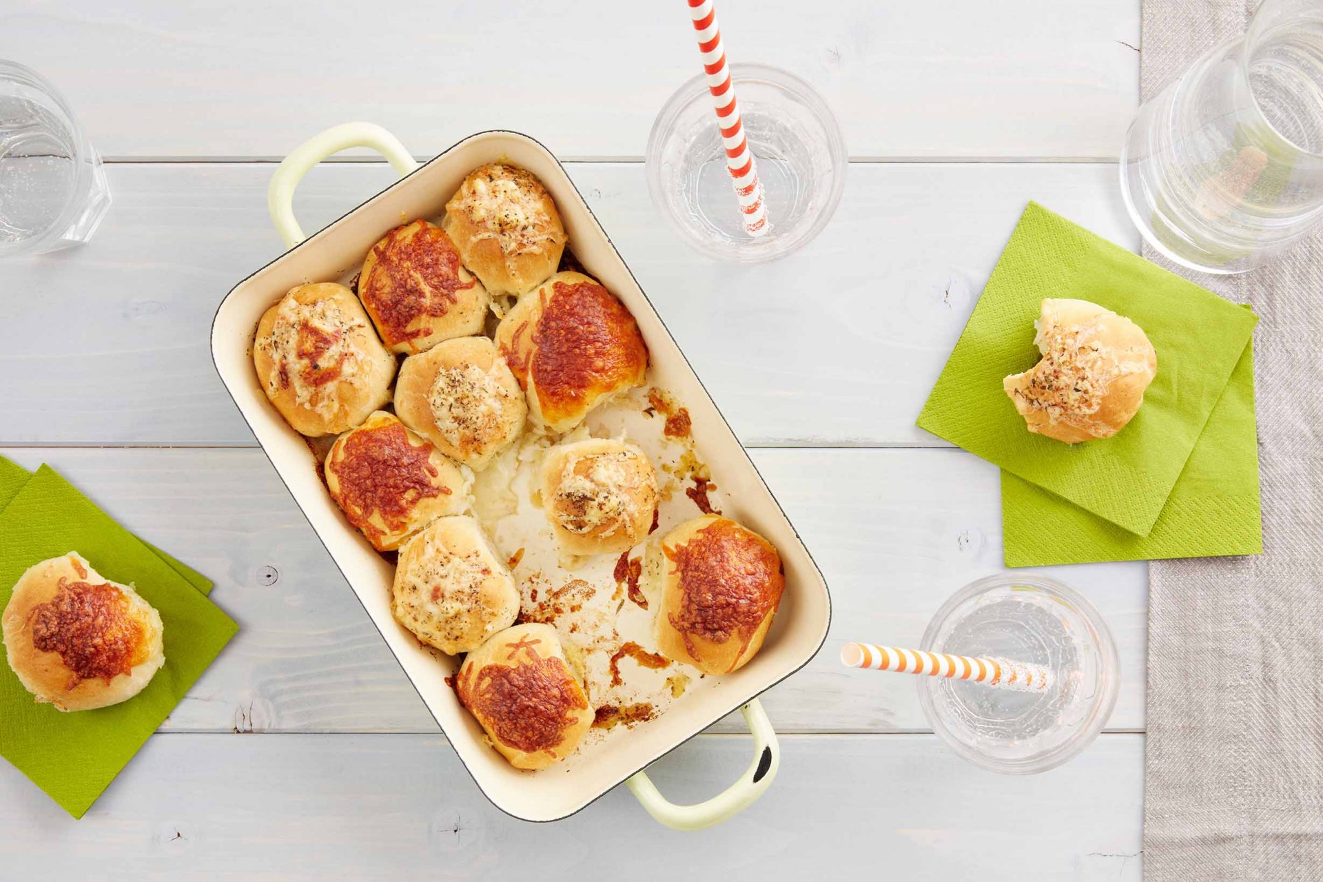 Pizzaballetjes met twee kazen
