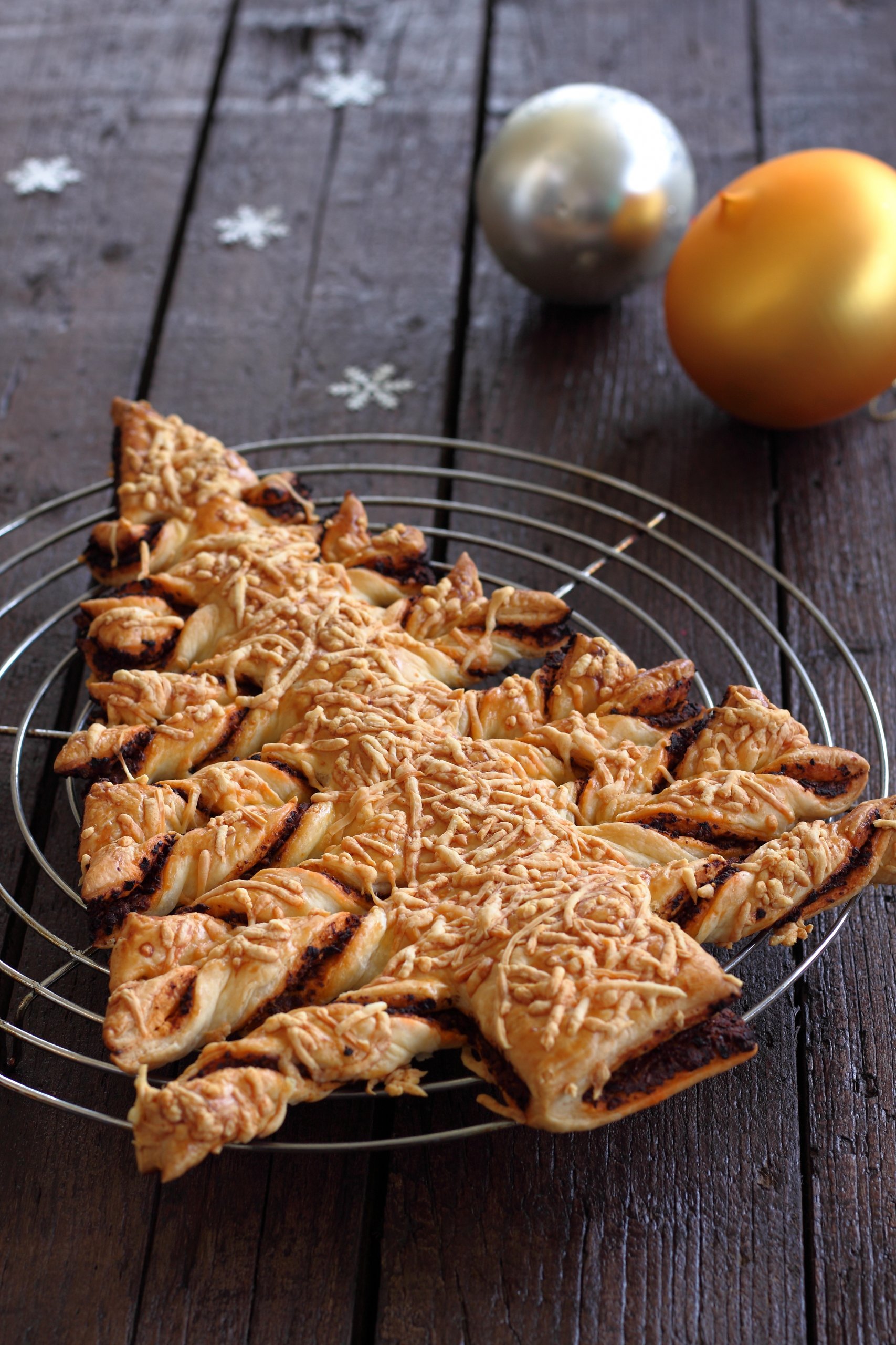Bladerdeeg kerstboom tapenade