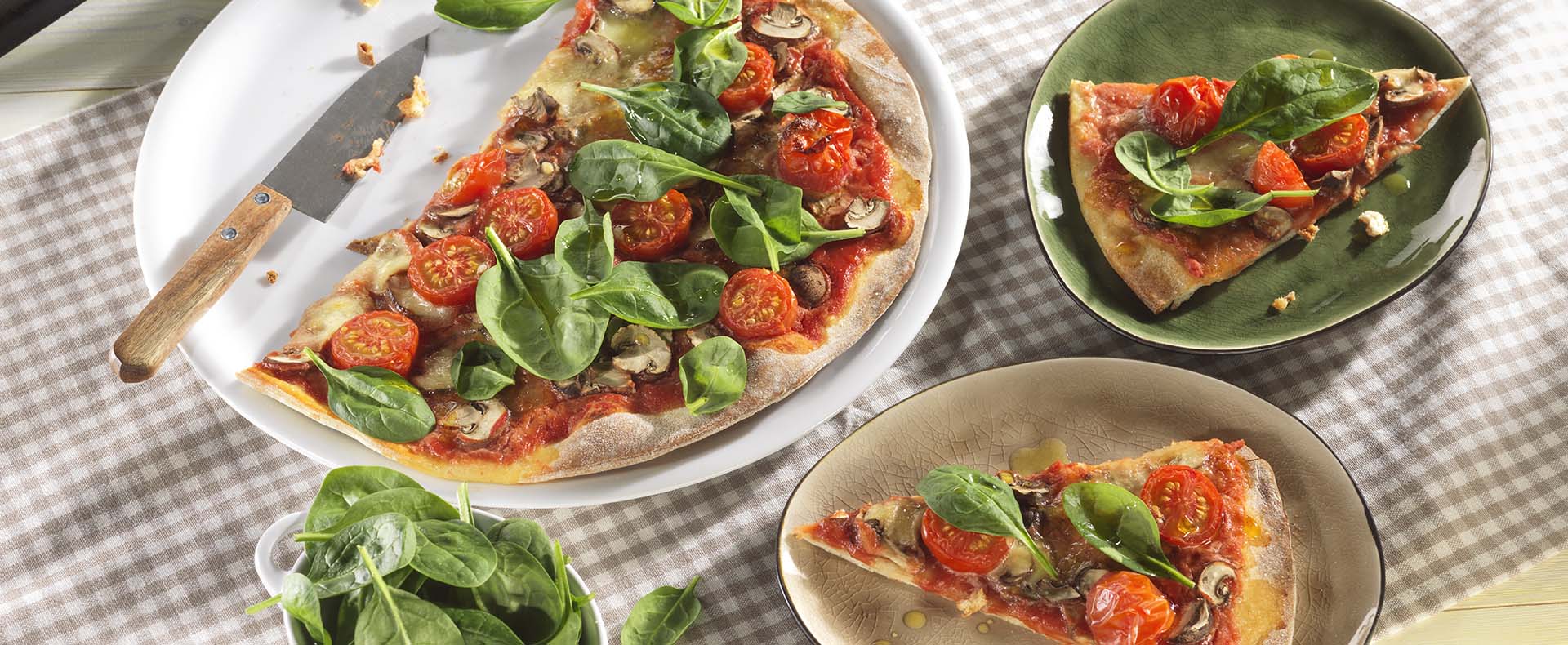 Rustieke pizza met champignons en mozzarella - Tante Fanny