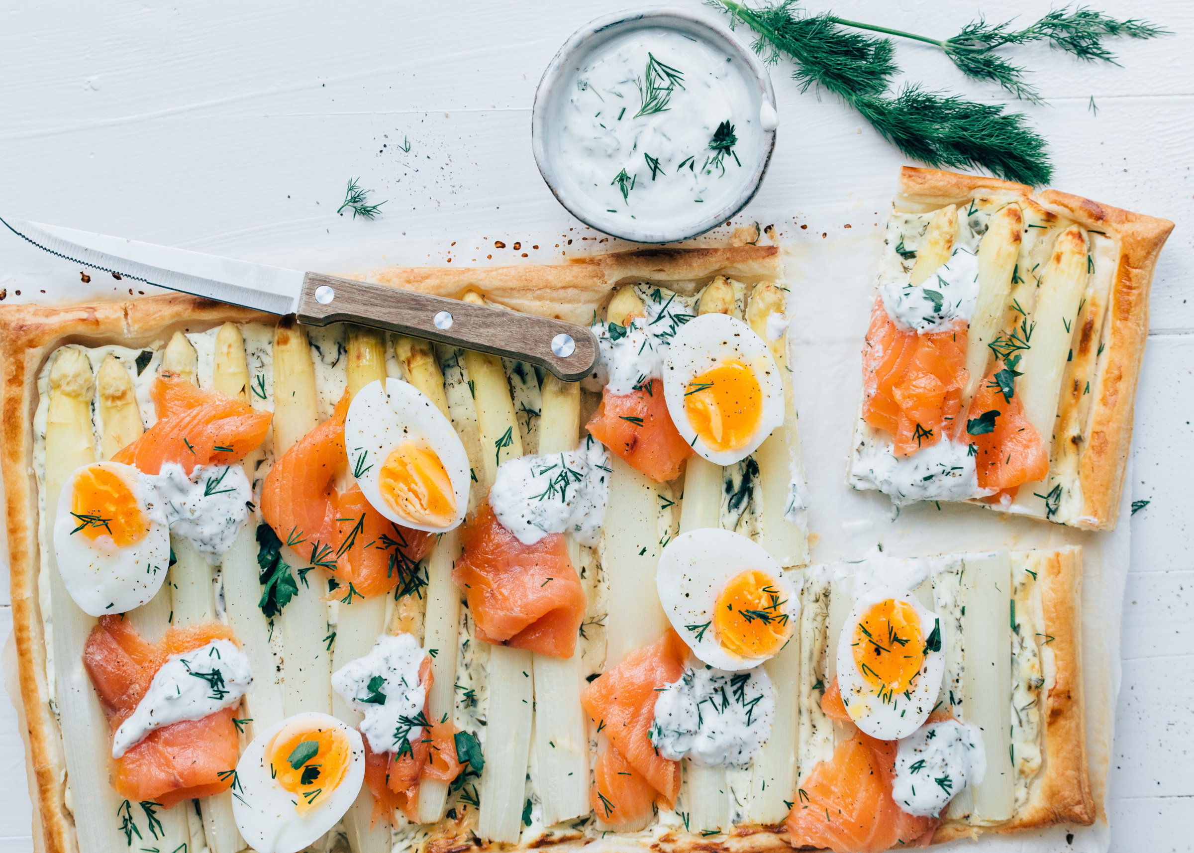 Plaattaart met asperges