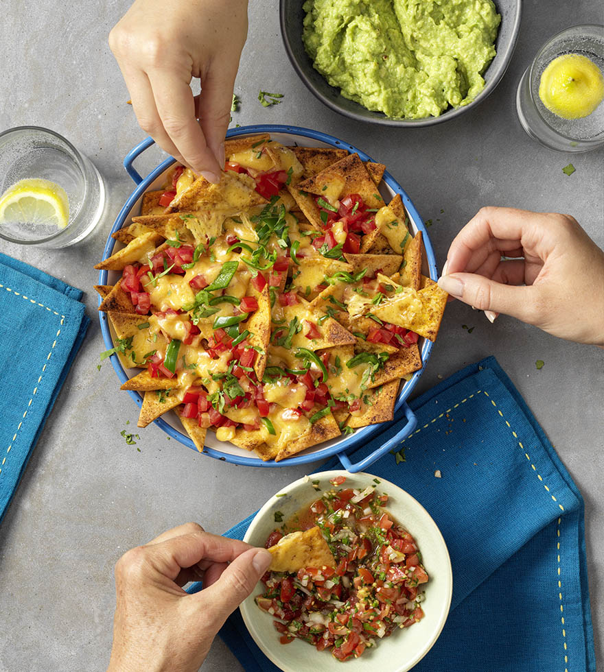 Recept: Flammkuchen nachos met guacemole en salsa