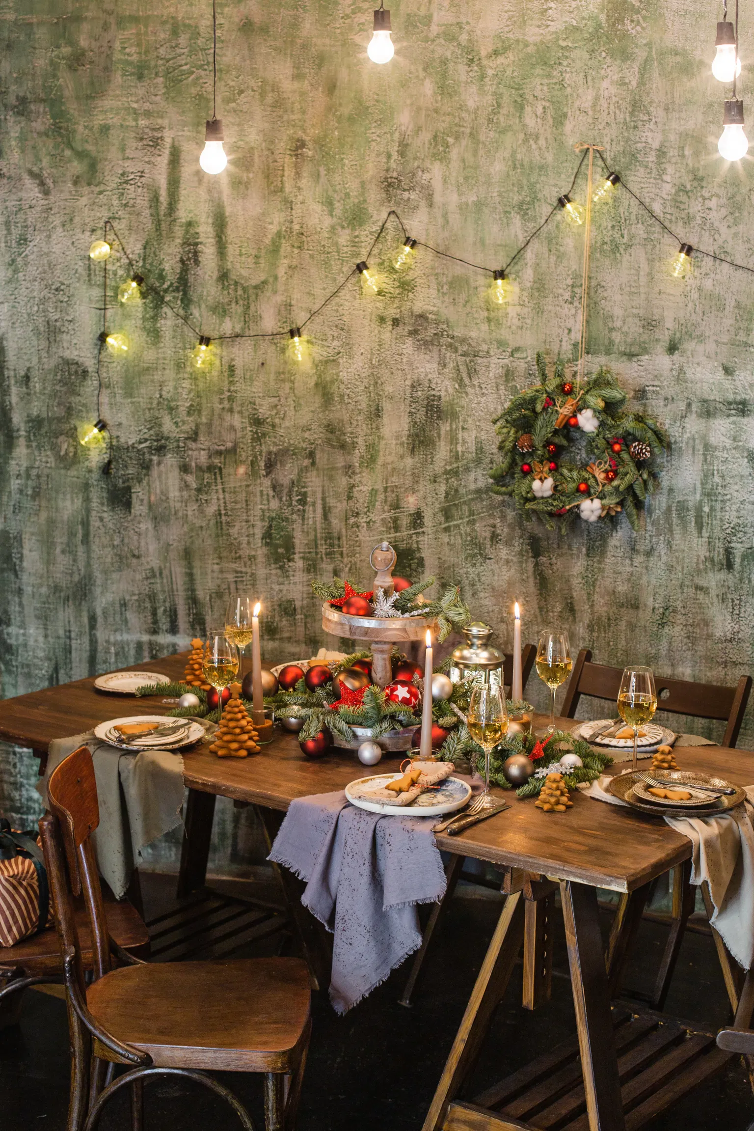 Kersttafel versierd