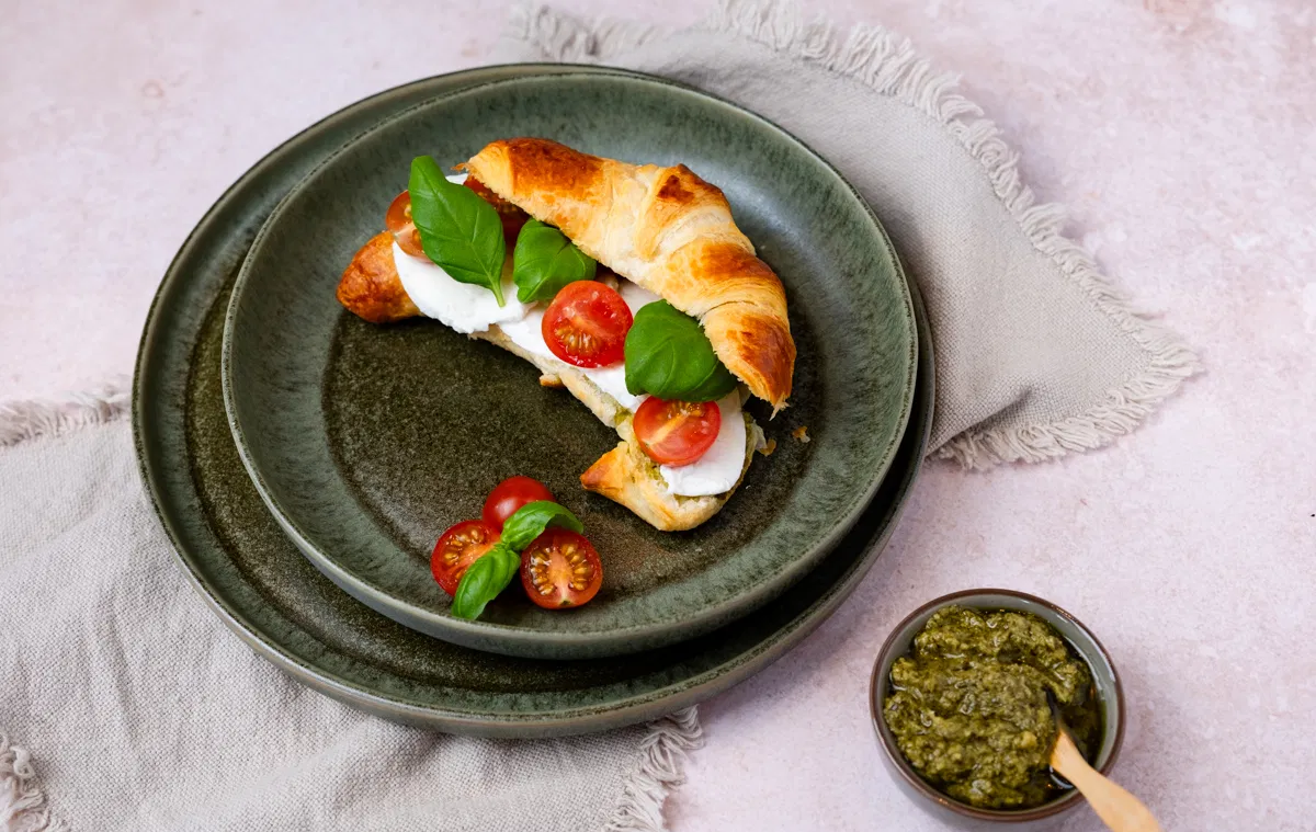 croissant caprese