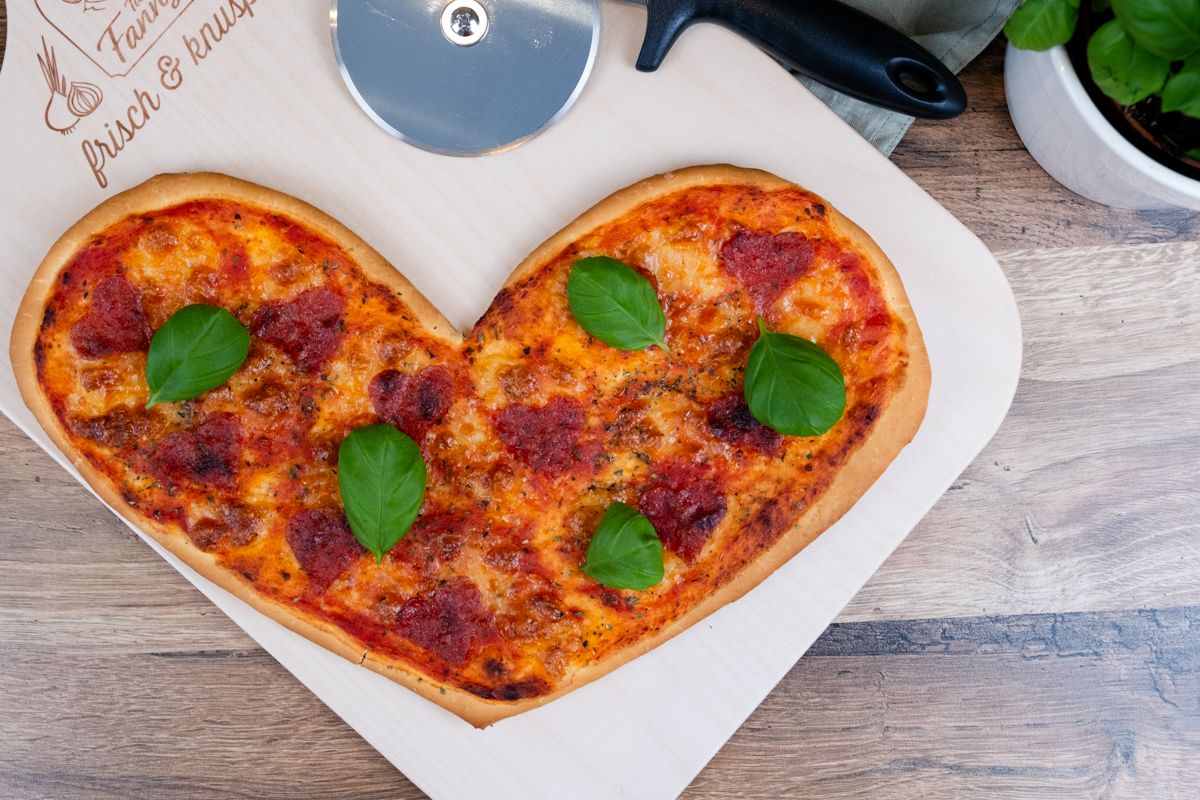hartjes pizza met salami