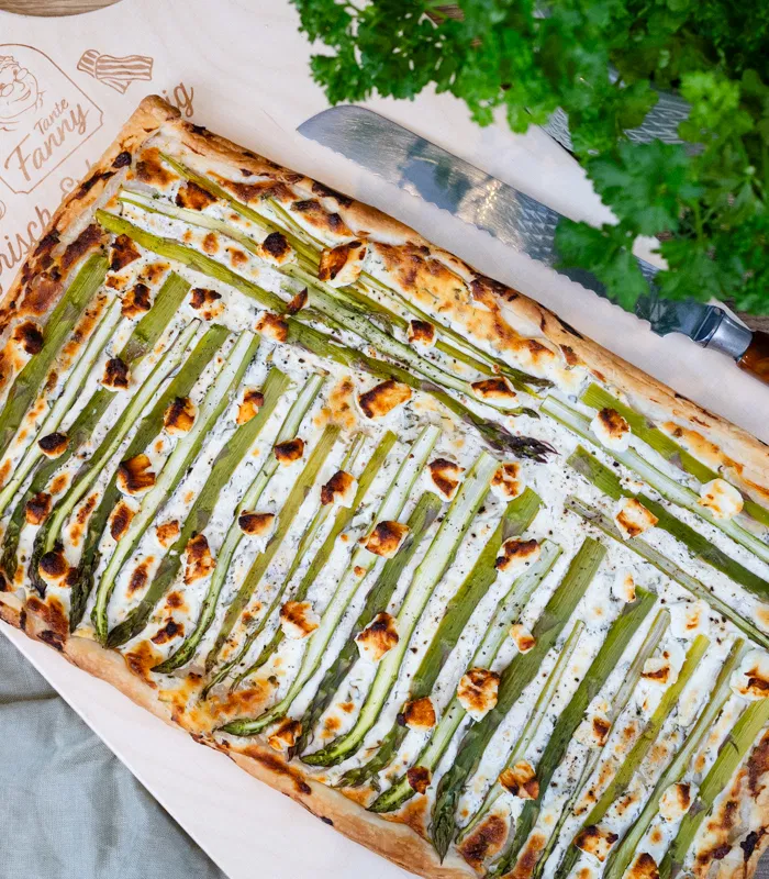 Recept: Plaattaart met groene asperges en geitenkaas