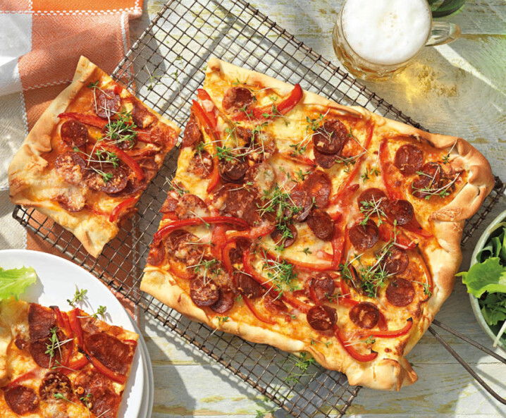 Flammkuchen mit Chorizo und Manchego