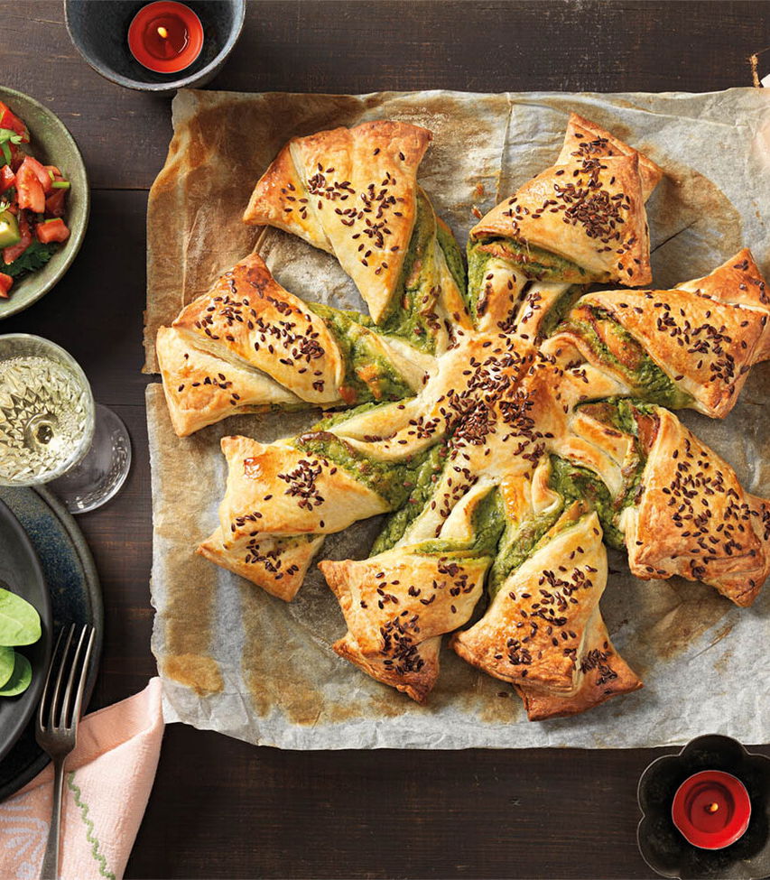 Spinatstern mit Lachs und Avocado