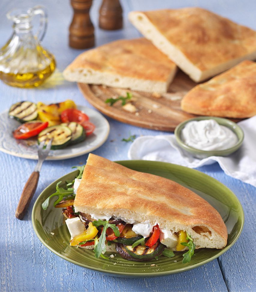 Gefülltes Ofenbrot mit Grillgemüse