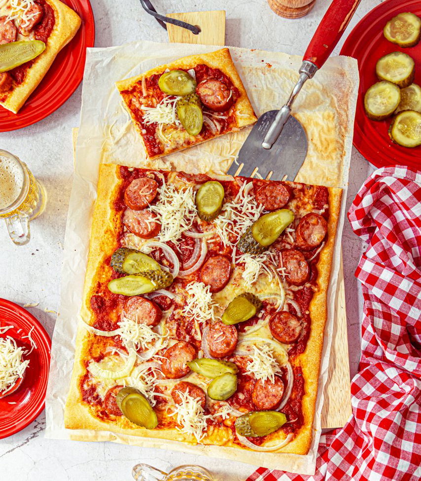 Österreichische Käsekrainer Pizza