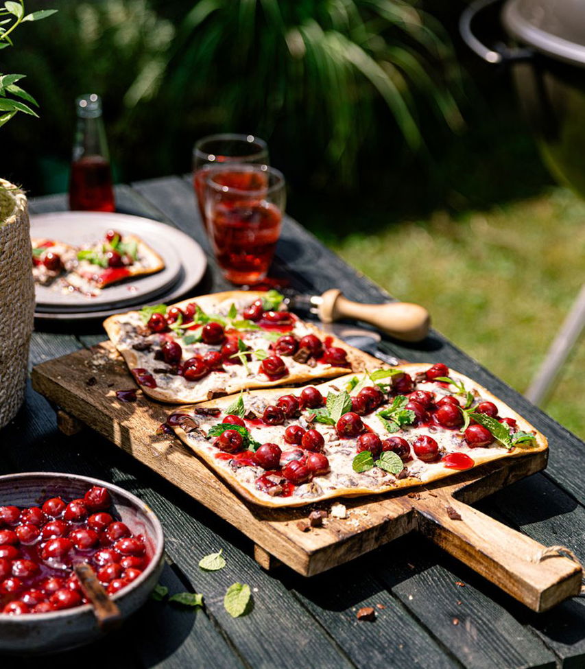 Schoko-Kirsch Flammkuchen