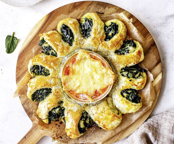 Spinat-Blätterteigkranz mit Camembert - Thermomix-Rezept