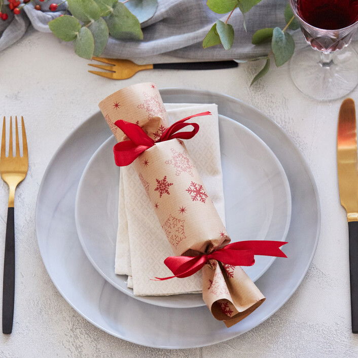 DIY Christmas Crackers